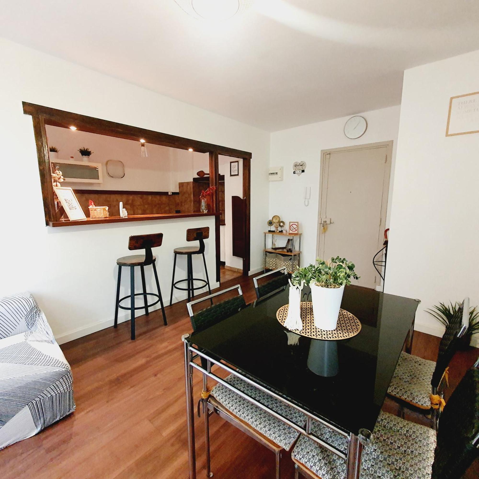 Sejour Cosy Pres De Paris T3 Cuisine Ouverte Et Bar Ris-Orangis Kültér fotó